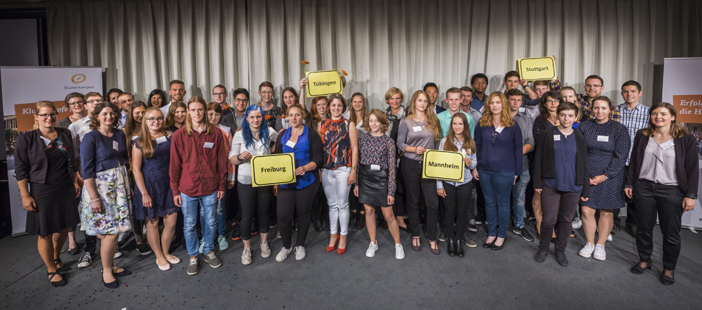 Studienkompass Absolventen bei der Verabschiedung